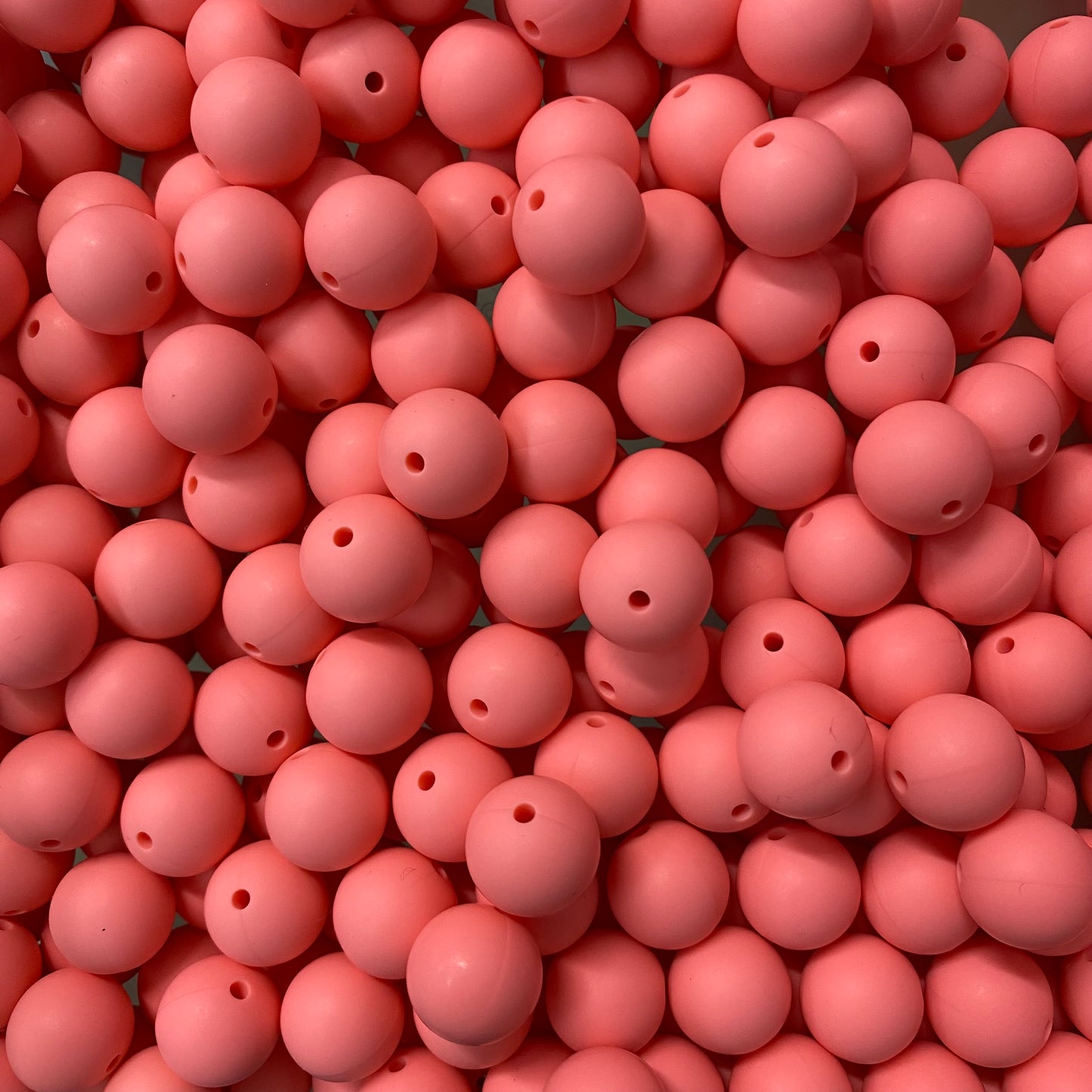 82 / 15mm - Salmon Rose Silicone Bead