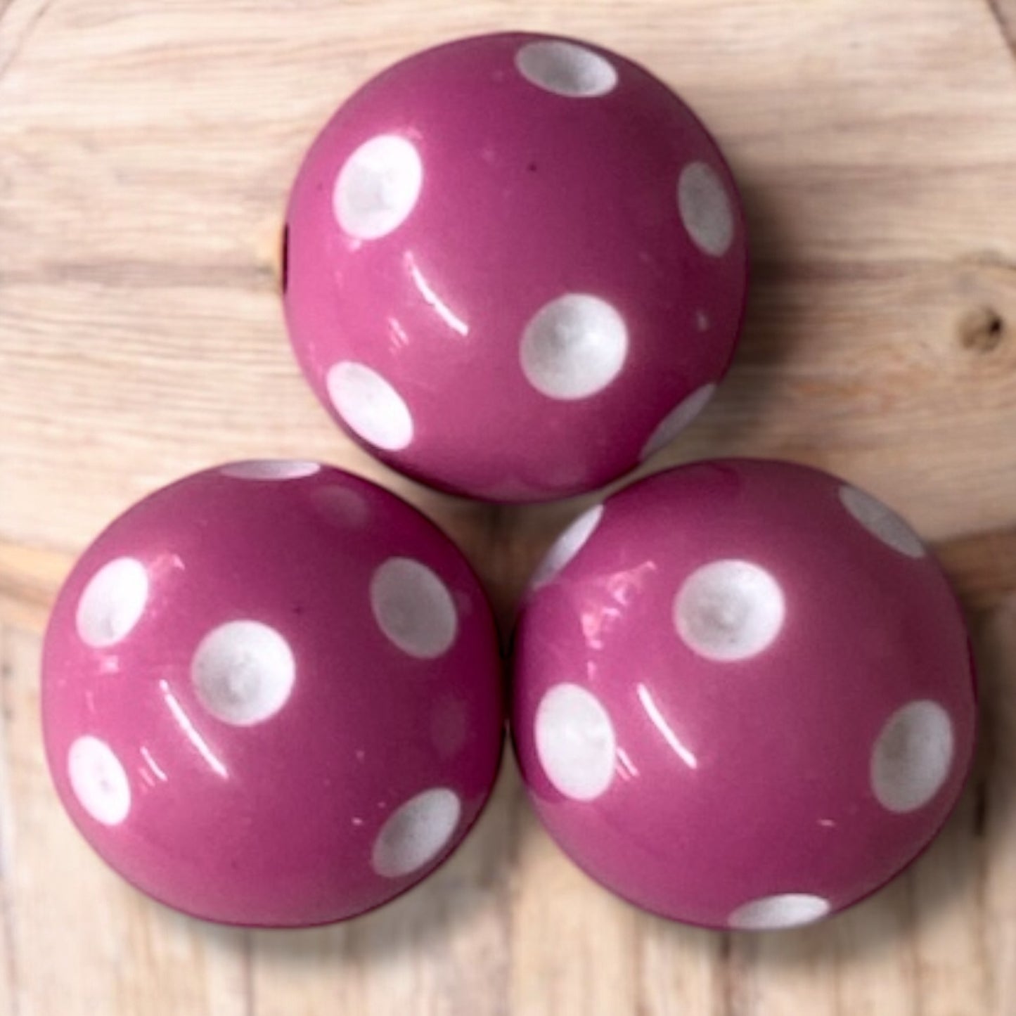 #983 -20mm Purple Polka Dots Acrylic Beads (1 Count)
