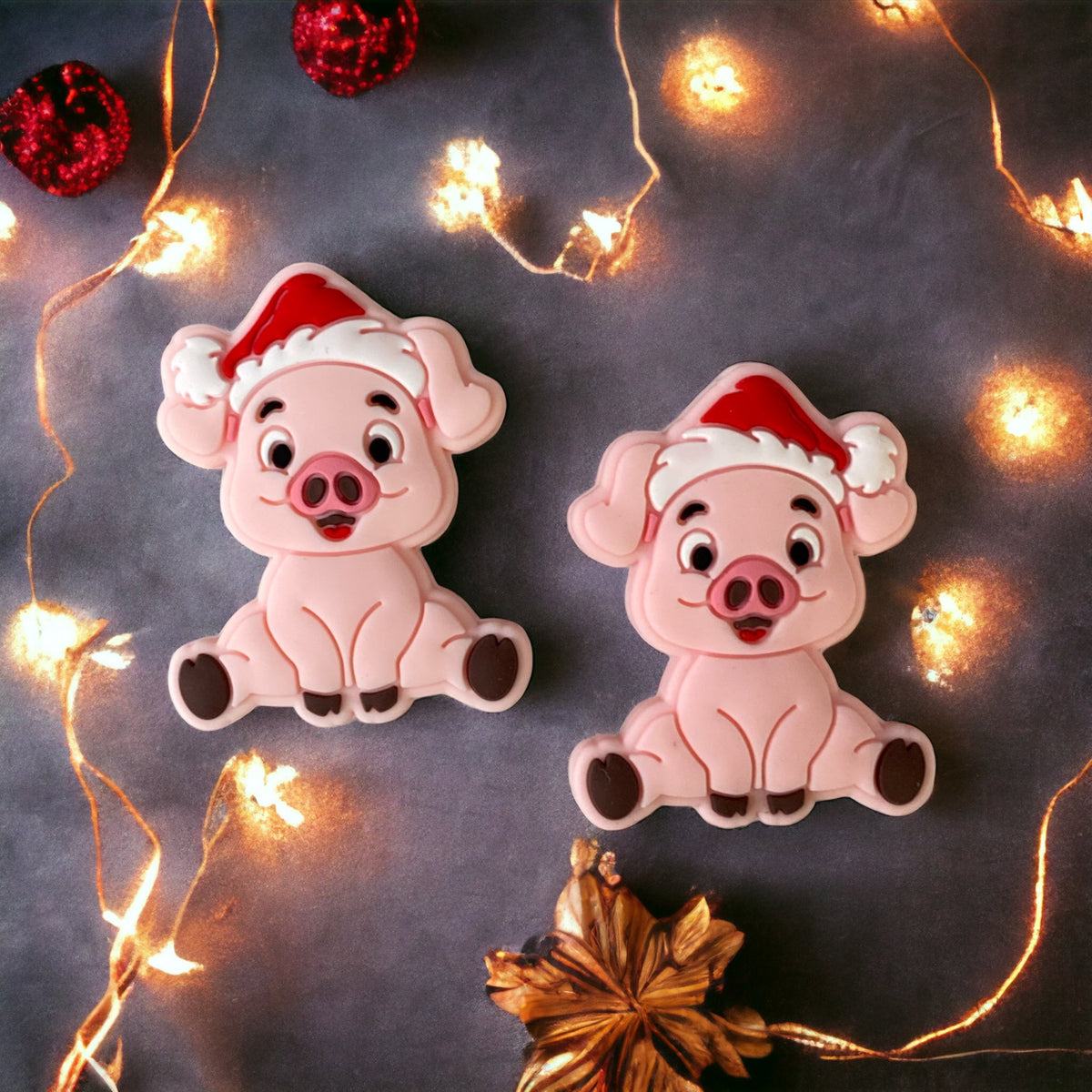 X245- “Christmas Oink” Silicone (1 Count) Focal Bead