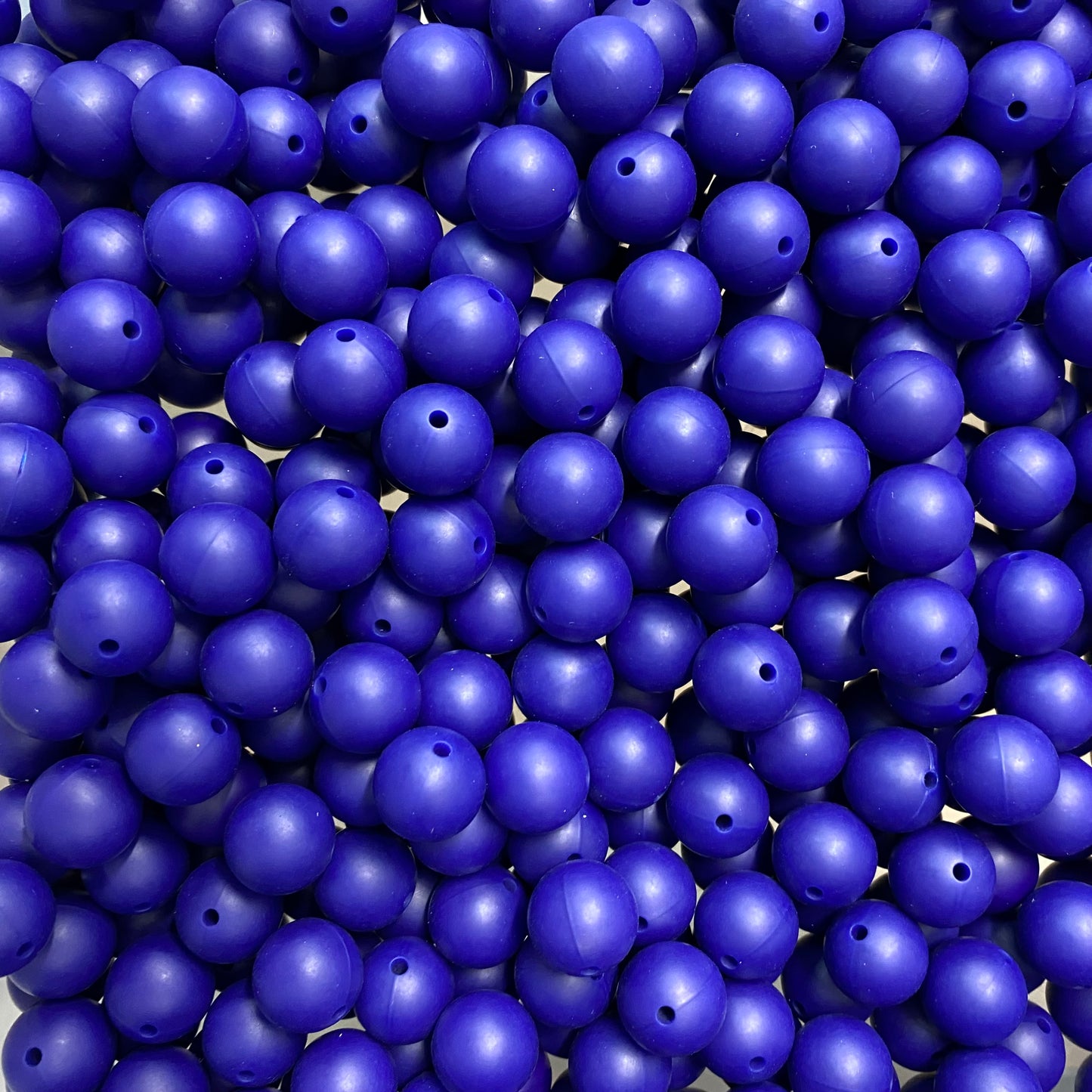 a 56 / 15mm - Dark Purple Silicone Bead