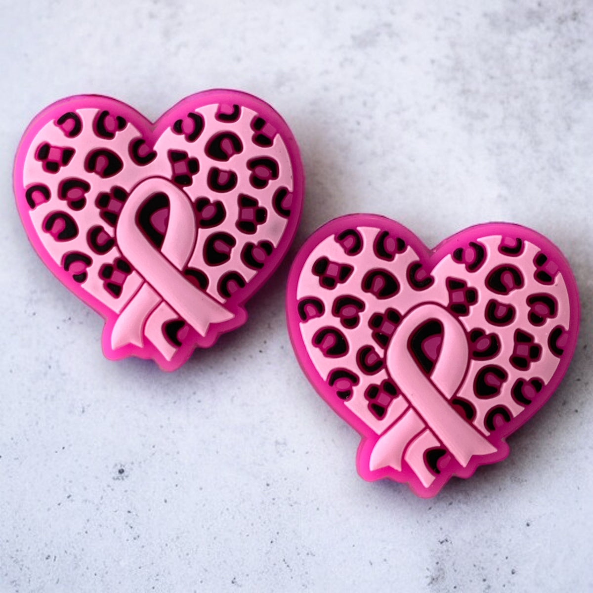 e675- "Breast Cancer Awareness Heart" Focal (1 Count) Bead Silicone