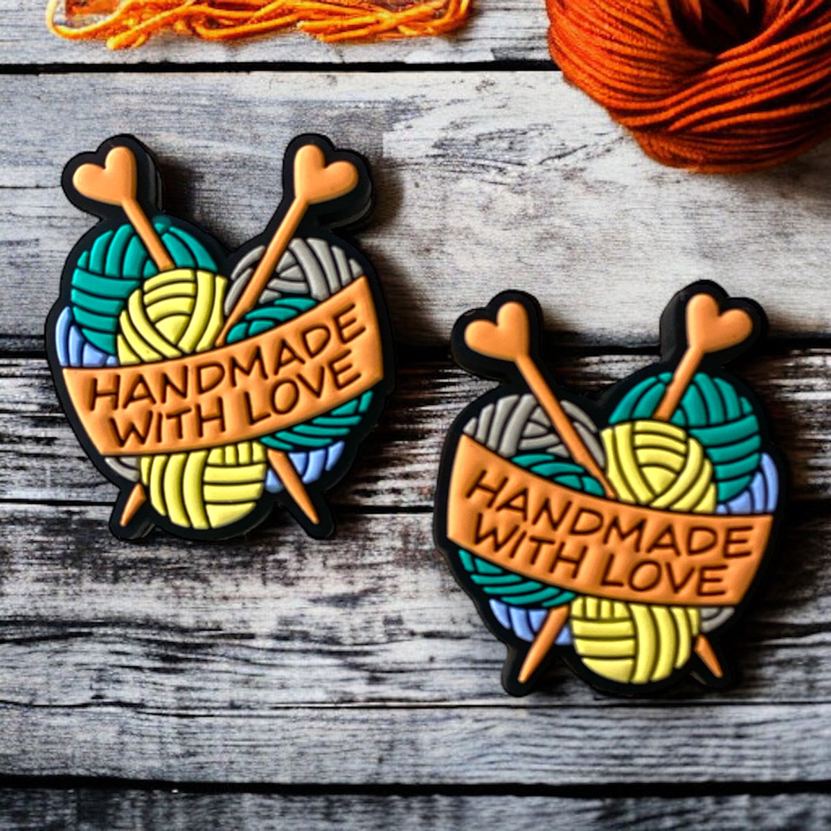 h1015- “Handmade With Love" Focal (1 Count) Bead Silicone