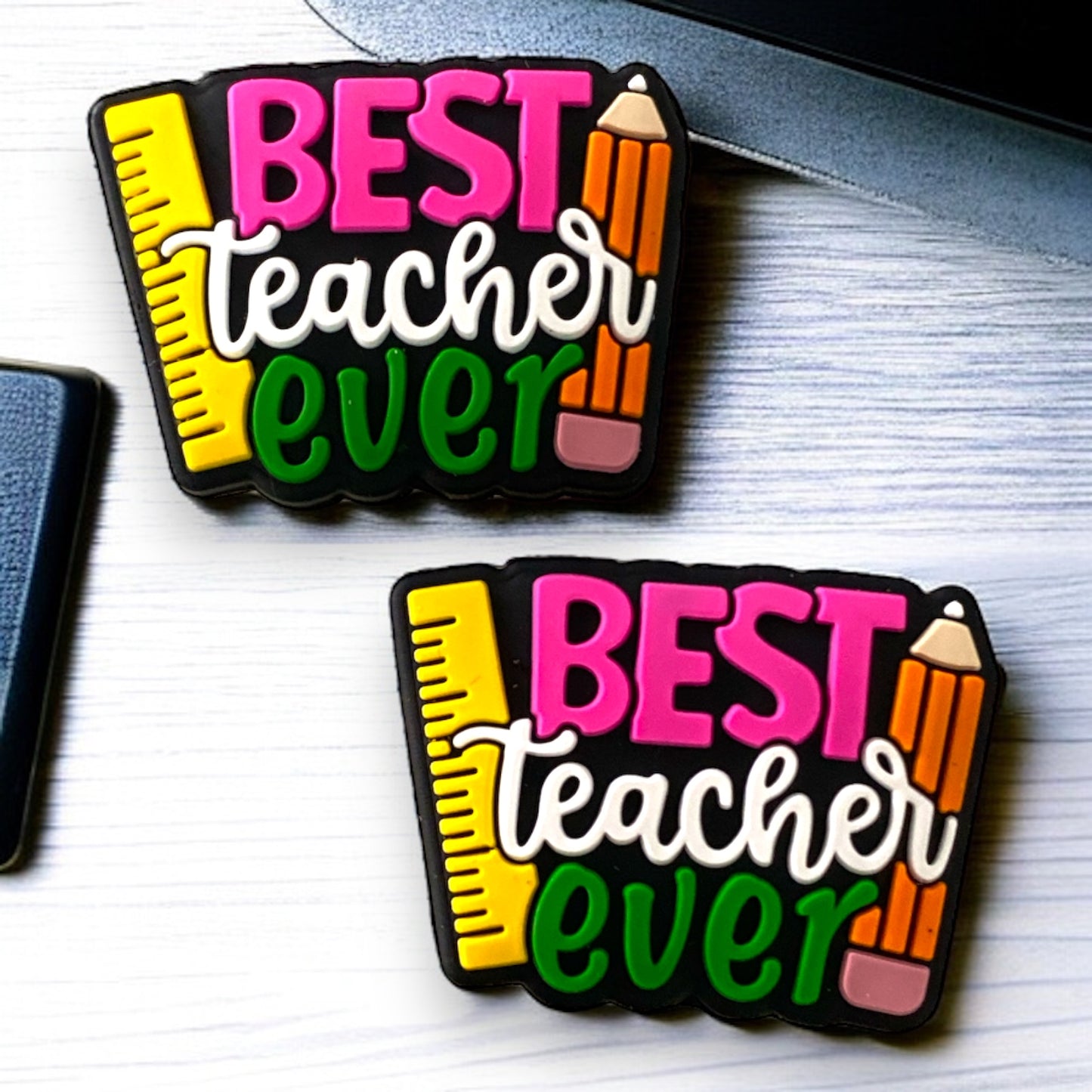 X318- “Best Teacher Ever" Focal (1 Count) Bead Silicone
