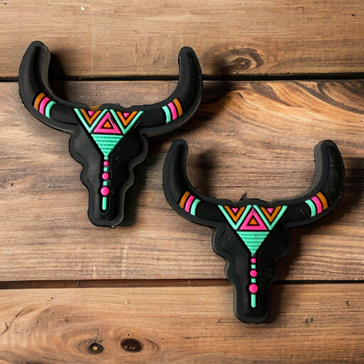 X453 - “Black Longhorn" Silicone (1 Count) Focal Bead