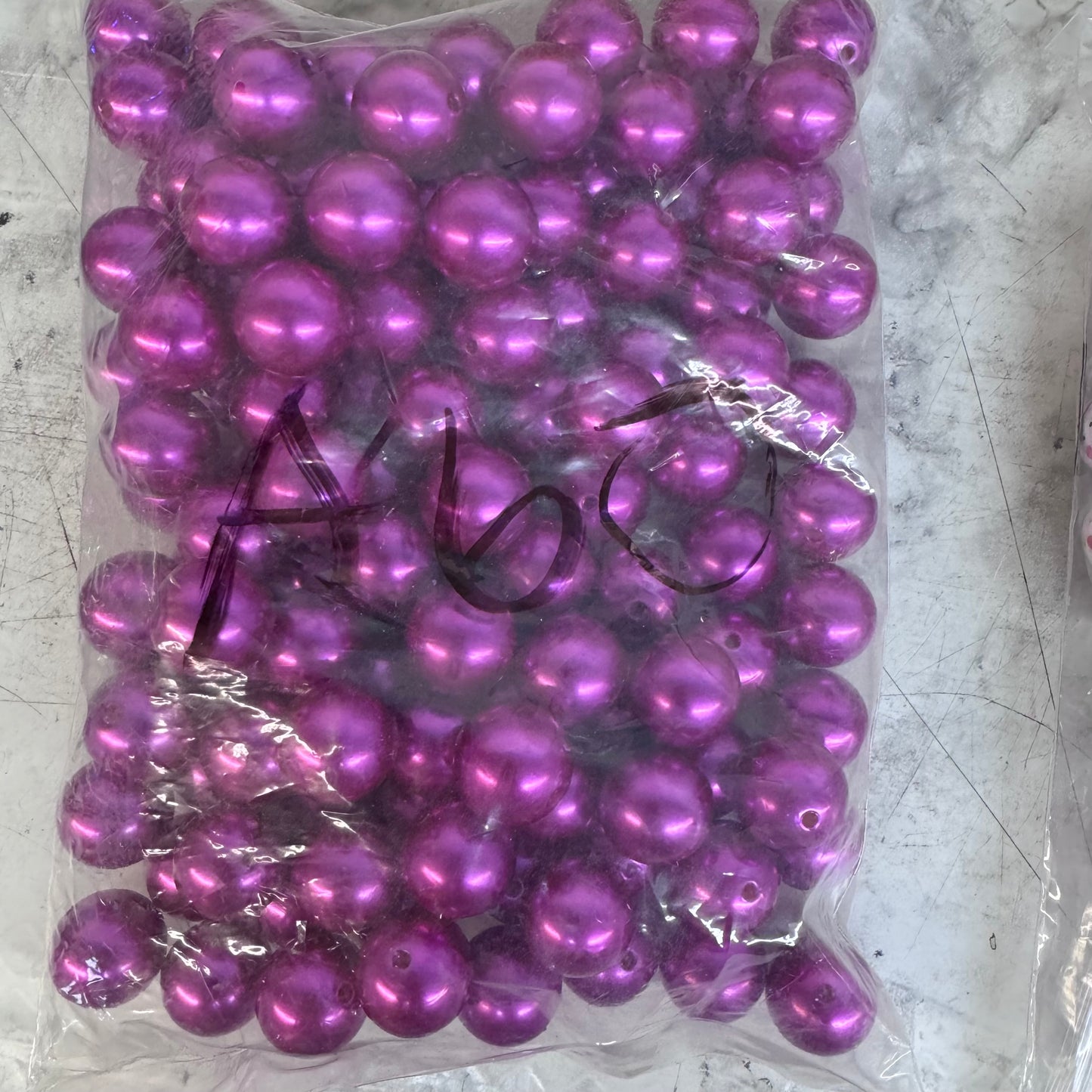 A60- 20mm Dark Pink Pearl Acrylic Beads 100 Count *WAREHOUSE SALE*