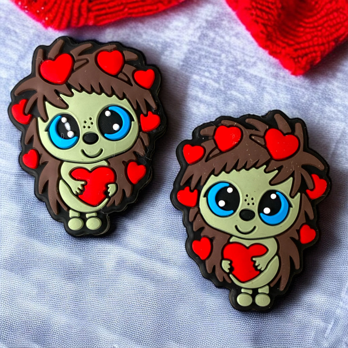 X439- "Love Critter" Silicone (1 Count) Focal Bead