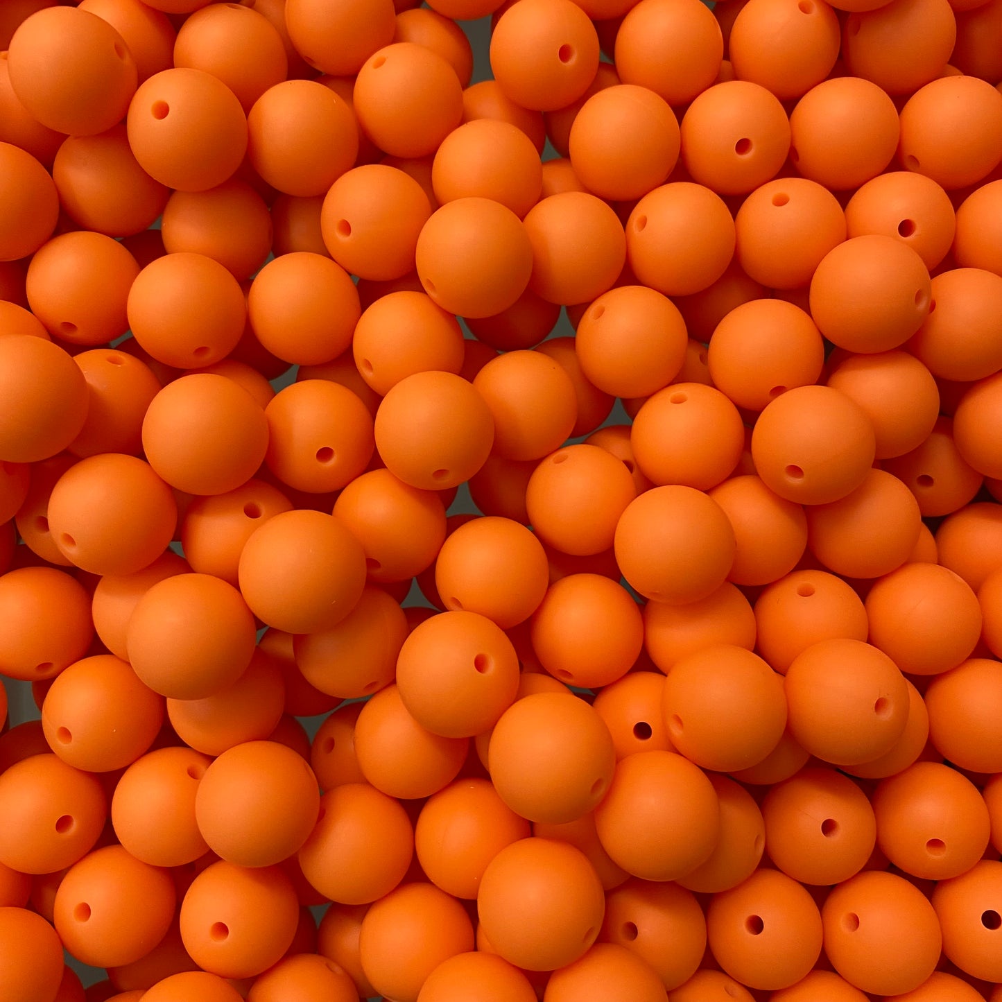 83 / 15mm - Tangerine Silicone Bead