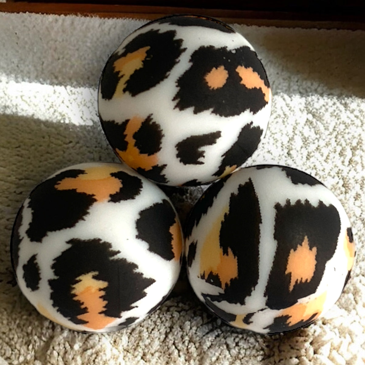 T64- 15mm “Peach Leopard” Silicone Beads