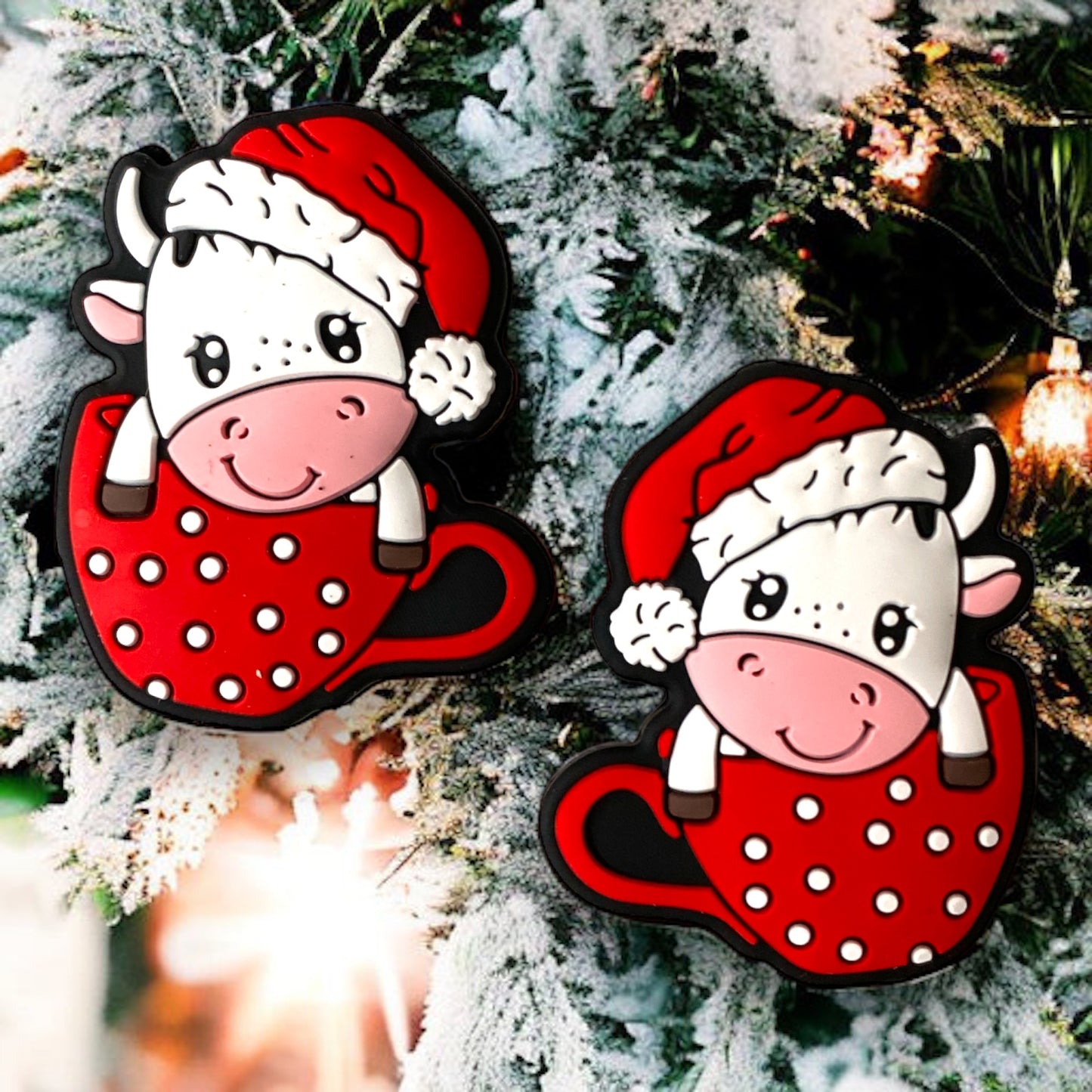 h831 - “Mug & Cow Christmas” Silicone Focal Bead (1 Count)