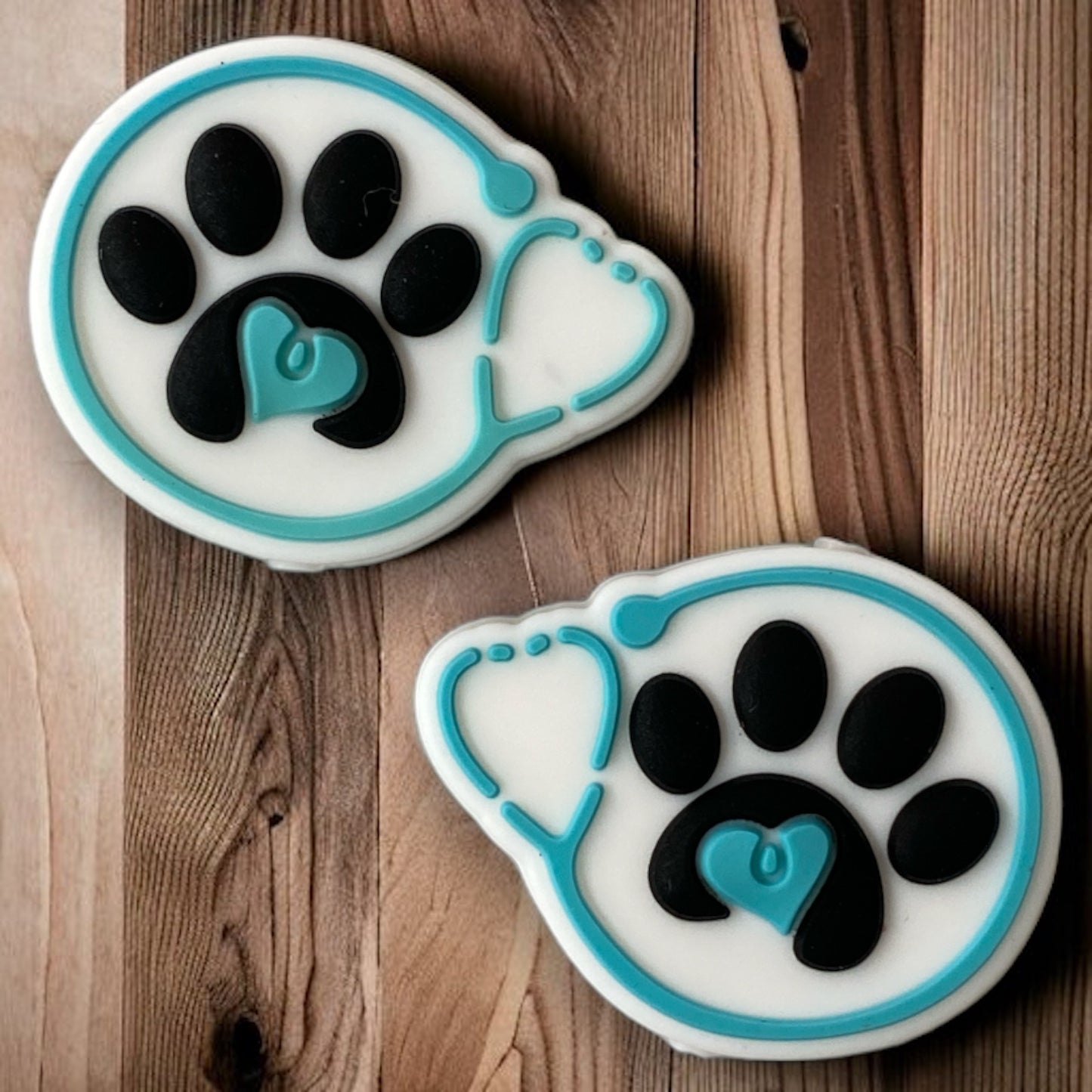 X277 - “Aqua- Vet” (1 Count) Focal Bead