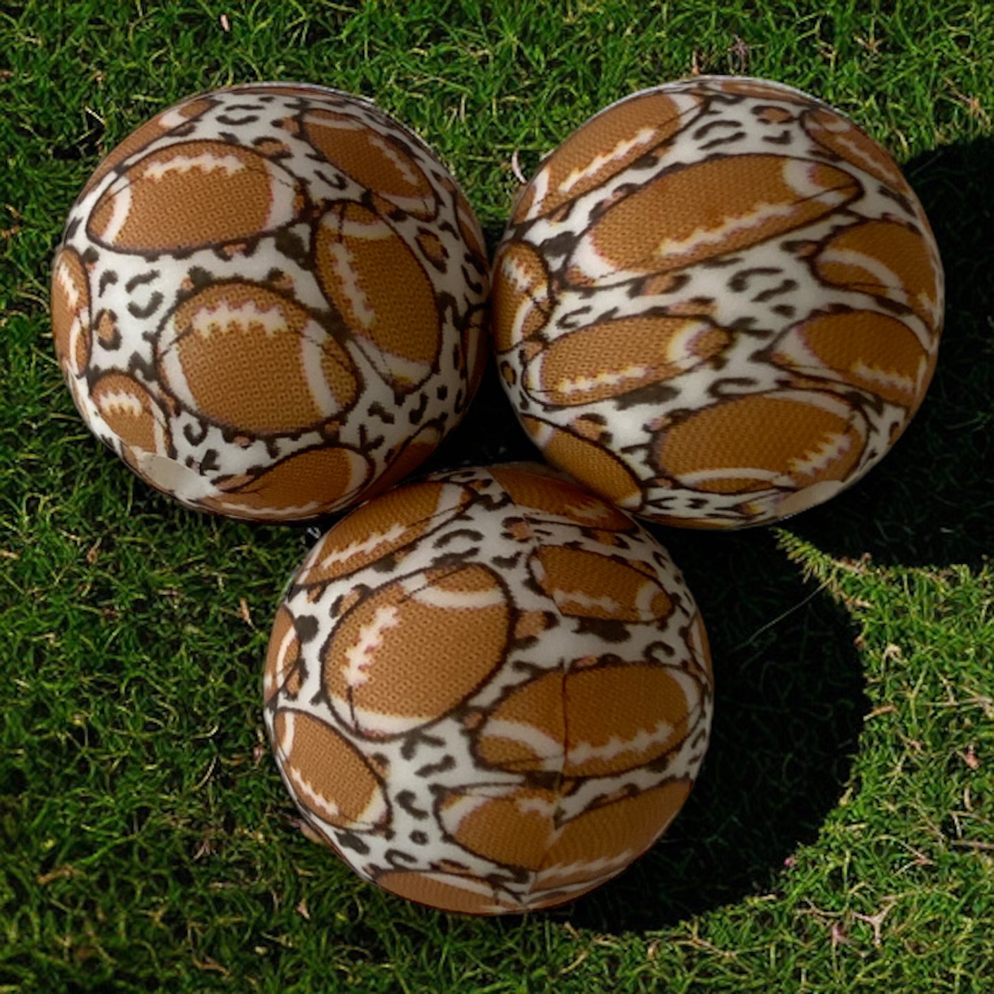 T57- 15mm “Football” Pattern Silicone Bead