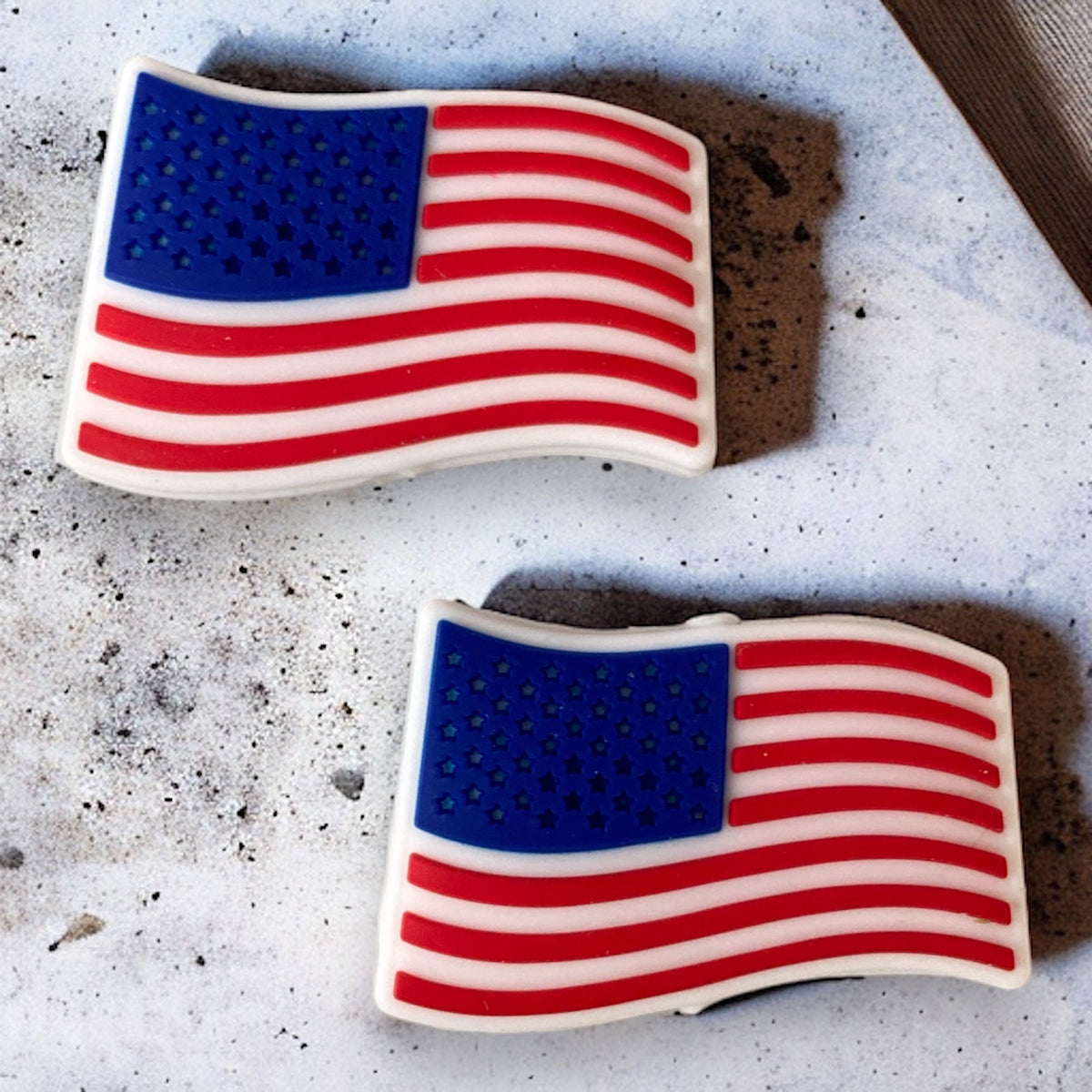h873 - "Us Flag" Silicone Focal Bead (1 Count)