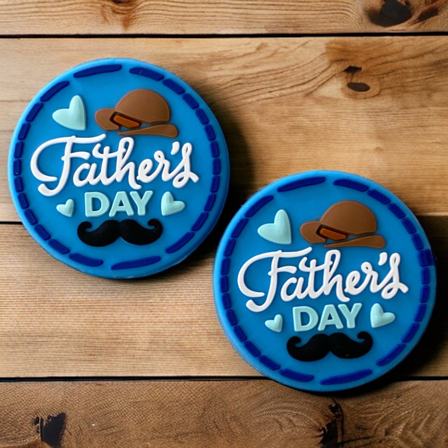 e683- “Fathers Day" Focal (1 Count) Bead Silicone