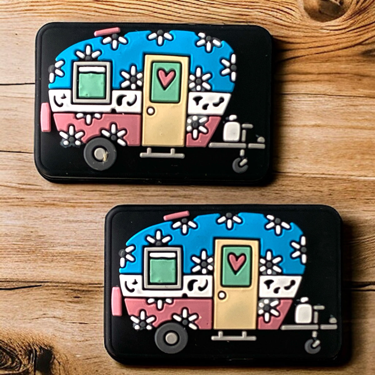 h1012- “Camper" Focal (1 Count) Bead Silicone