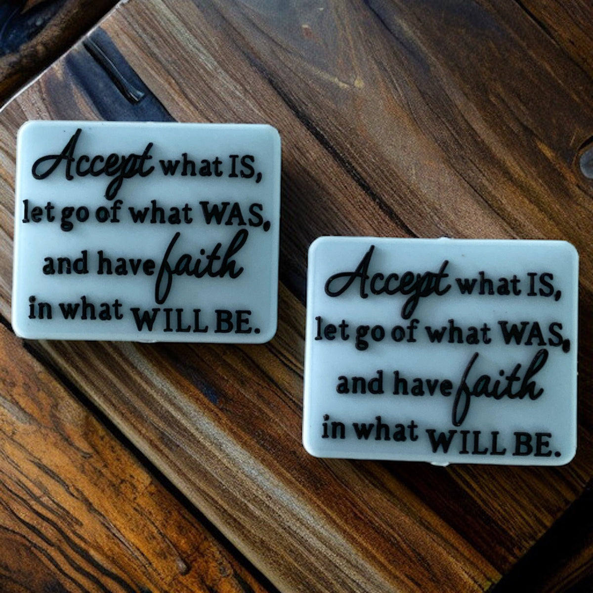 e528- “Accept What Is…" Exclusive Focal Bead (1 Count)
