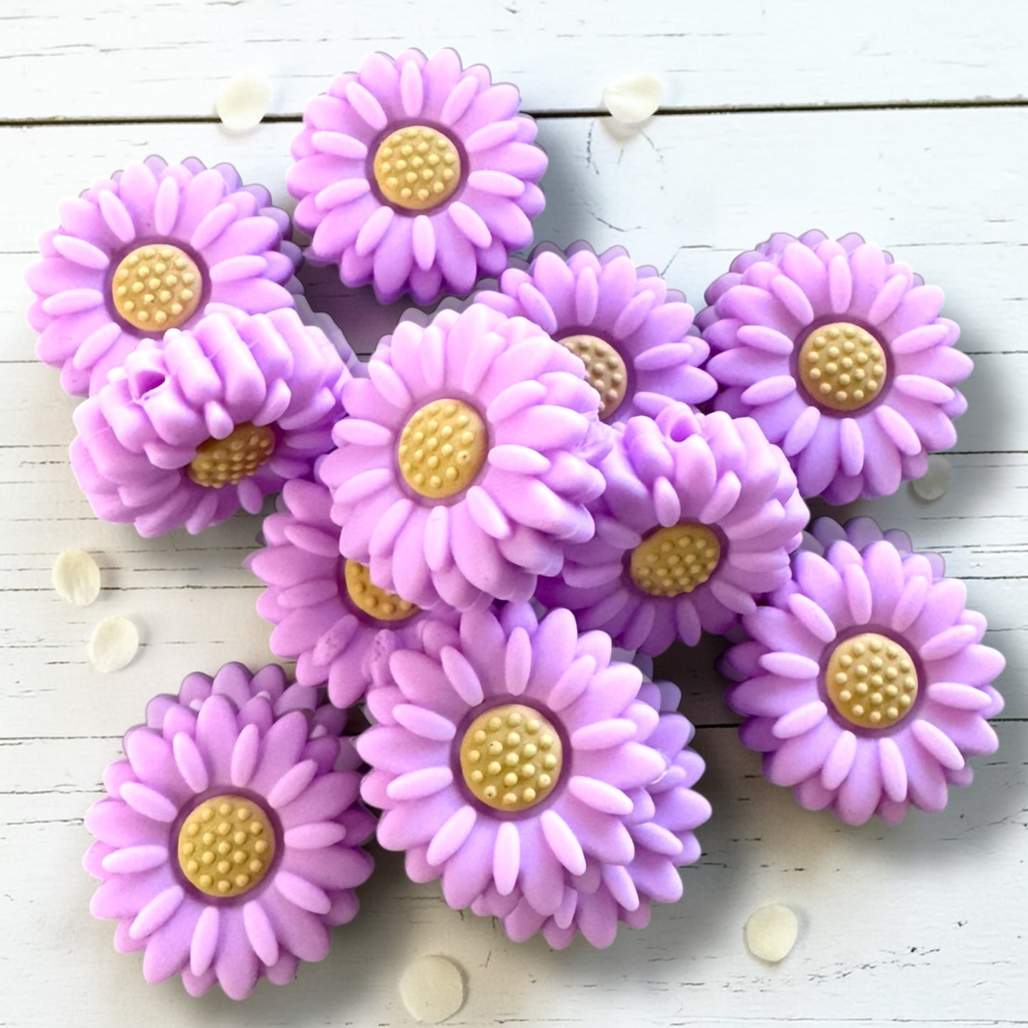 X206- Lavender (20mm) Silicone Focal Bead for DIY Crafts (1 Count)