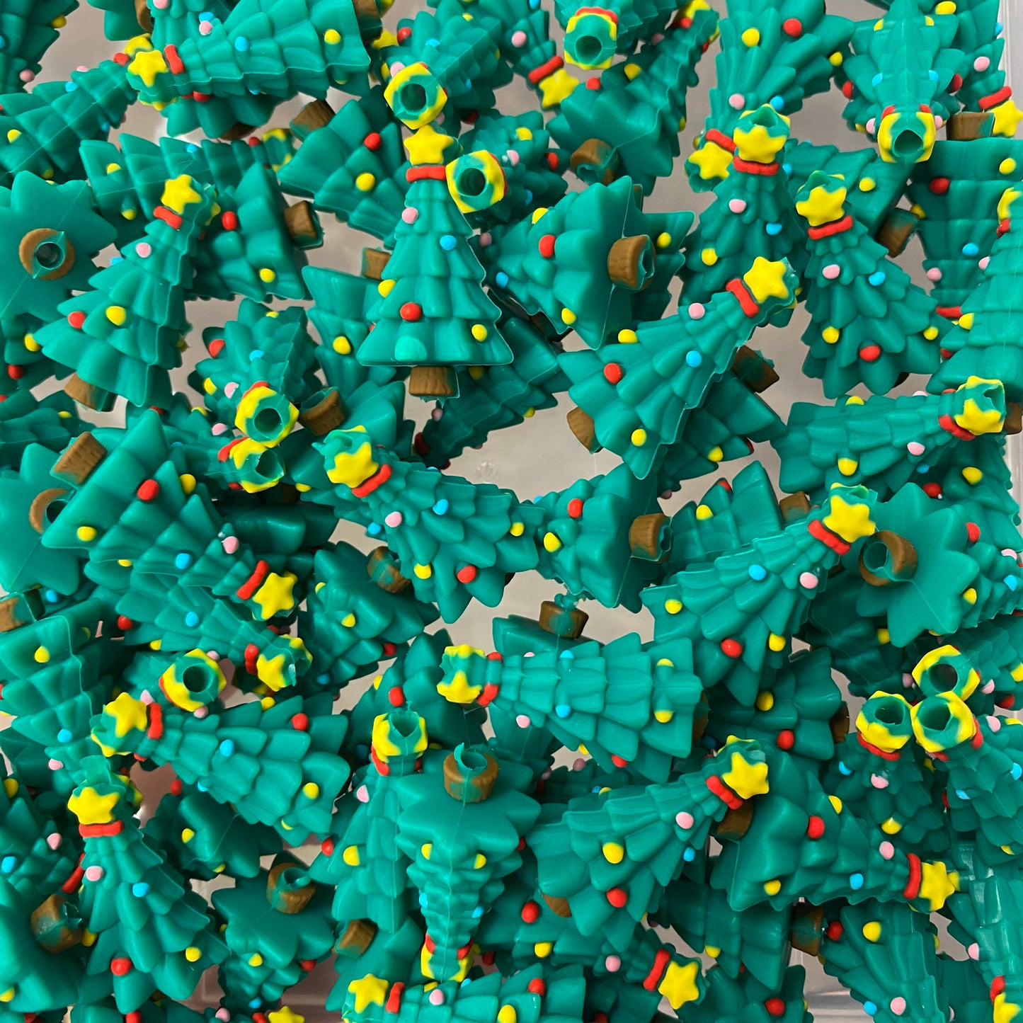 h859 - "3D Christmas Tree” Silicone (1 Count) Focal Bead