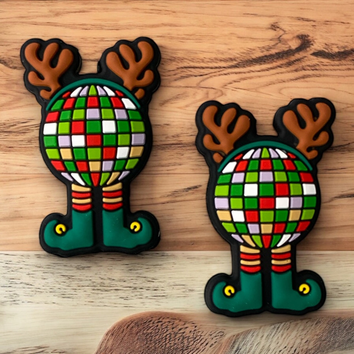 h915 - “Disco Reindeer” Silicone Focal Bead (1 Count)