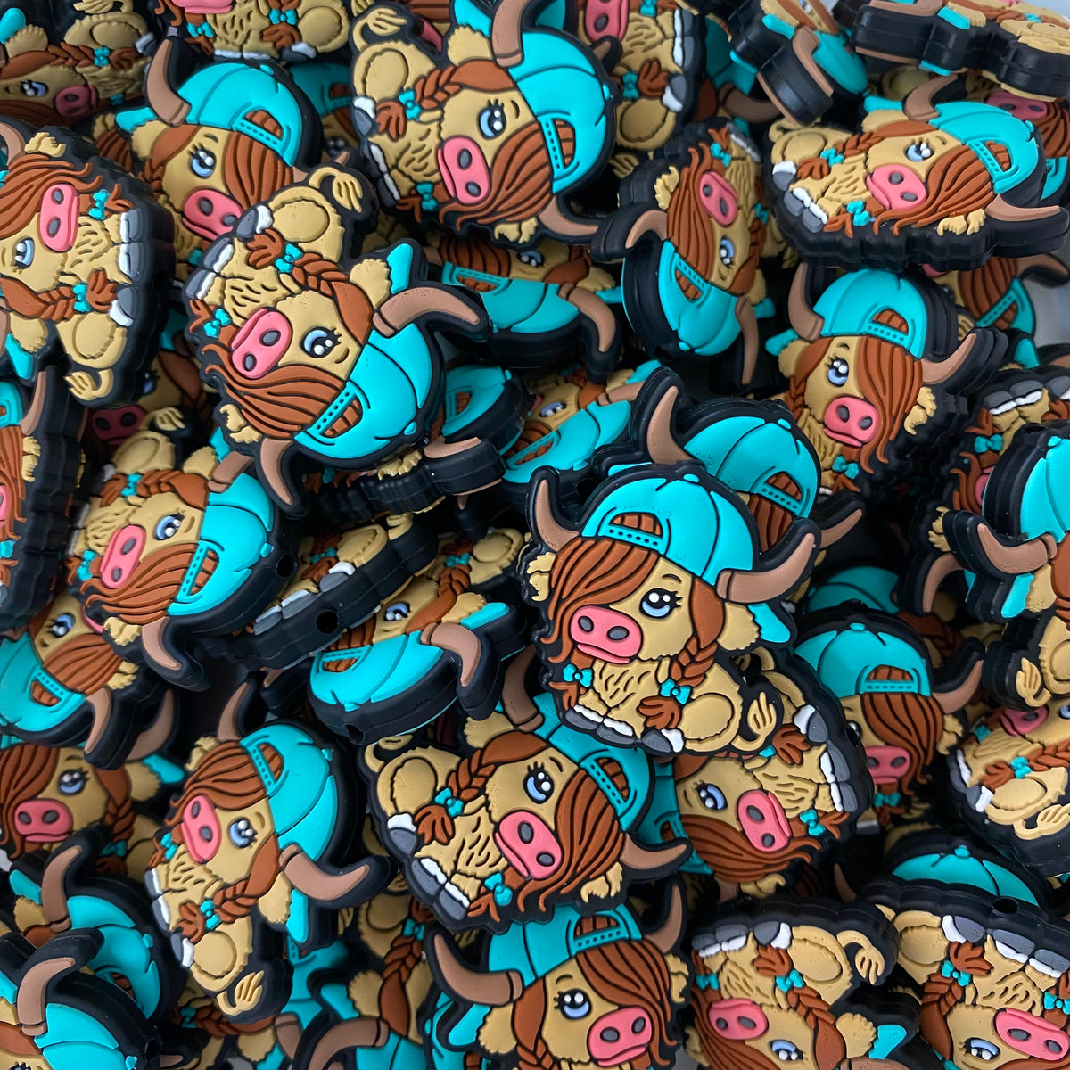 X434 - “Cutie Cow" Silicone Focal Bead (1 Count)