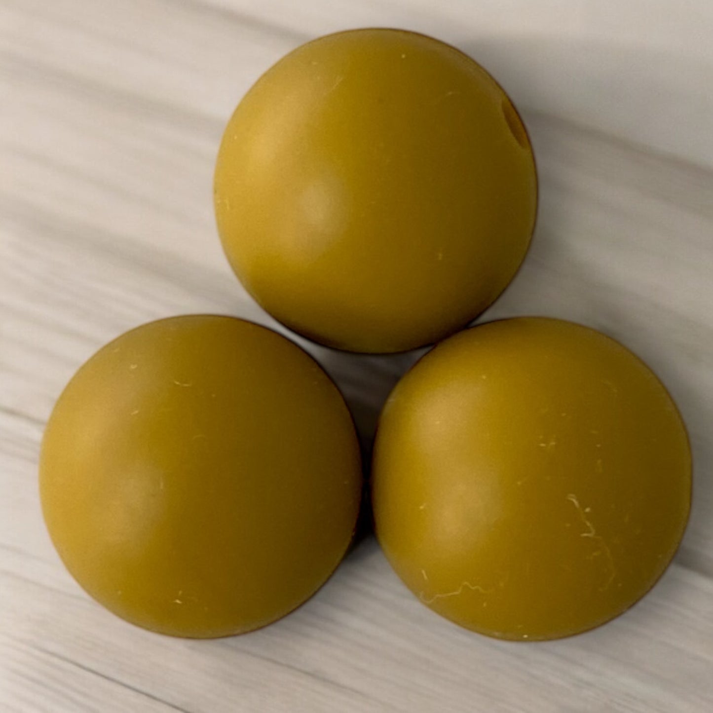 100 / 15MM - 15mm "Earth Yellow" Silicone Beads