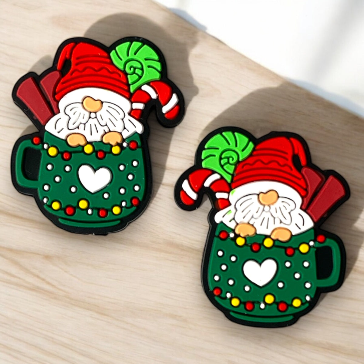 h992- “Gnome Mug” Silicone Focal Bead (1 Count)