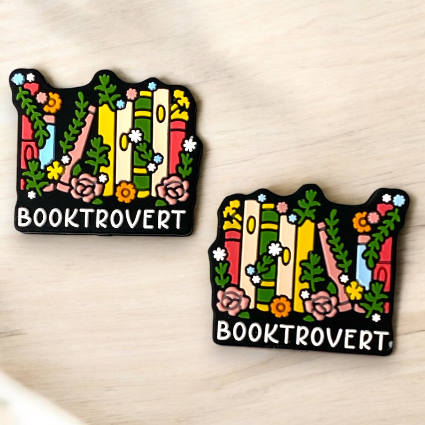 h963- “Booktrovert” Silicone Focal Bead (1 Count)