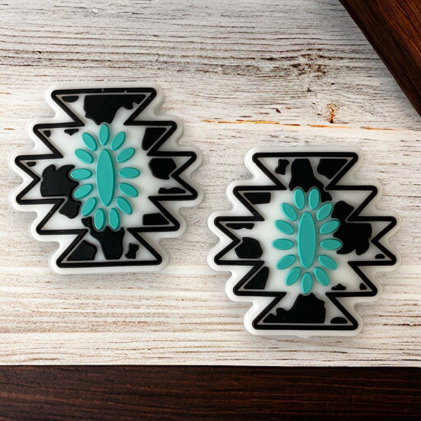 X457 - “Western + Cow Print” Silicone (1 Count)Focal Bead