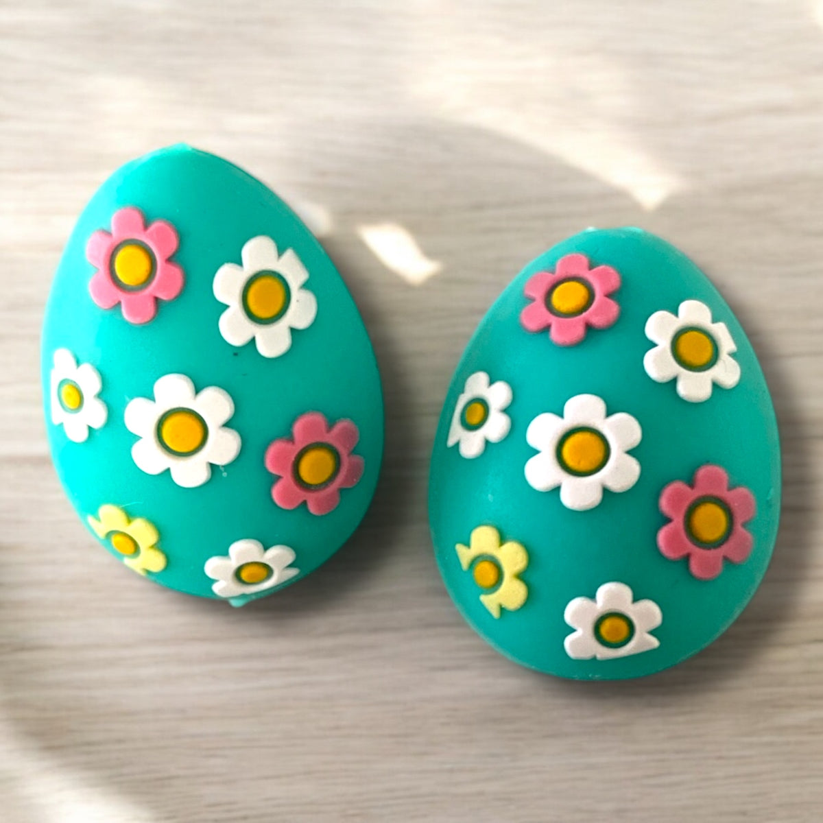 X38- “Aqua 3D Easter Egg” Silicone Focal Bead (1 Count)