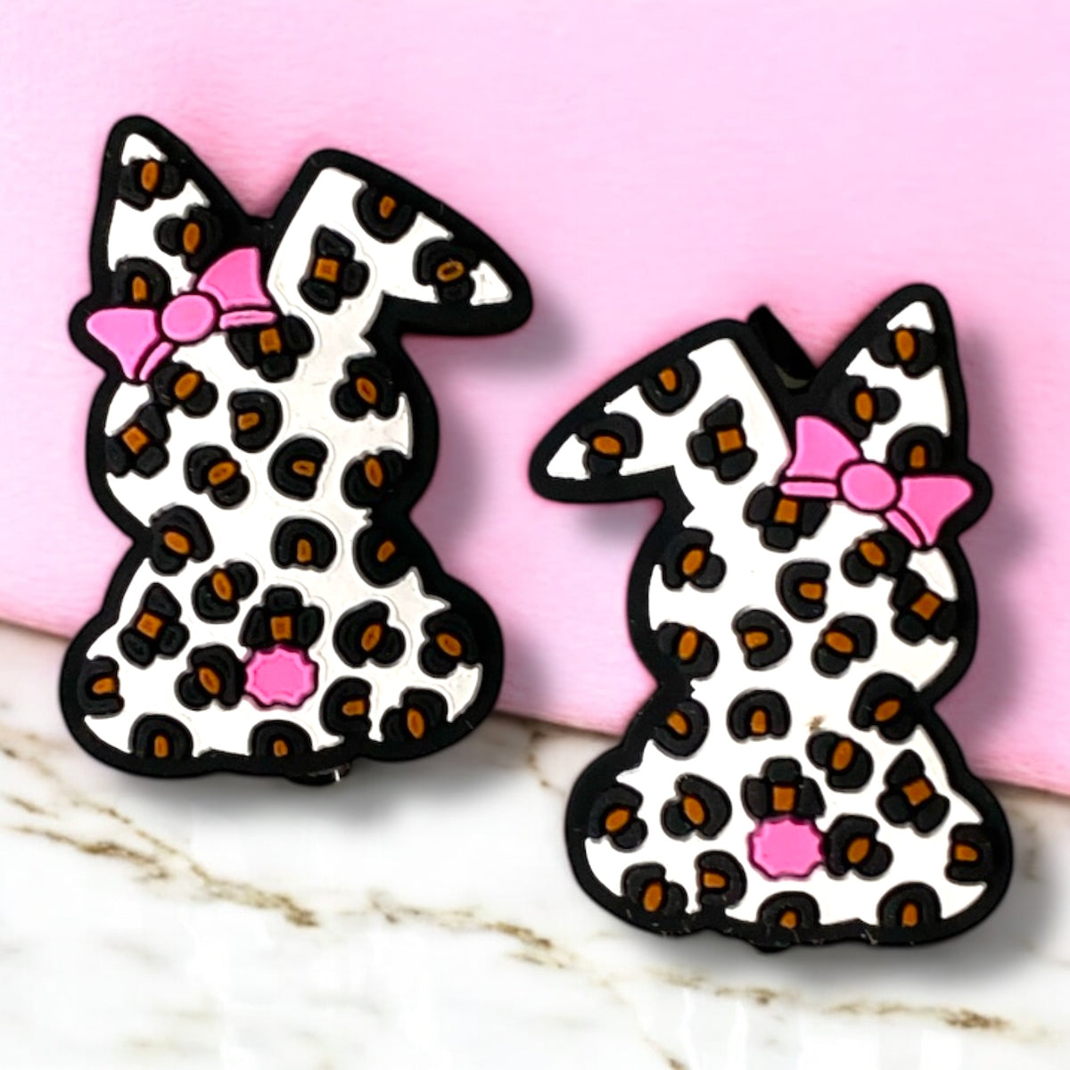 X83- "White Bunny" Silicone Focal Bead (1 Count)