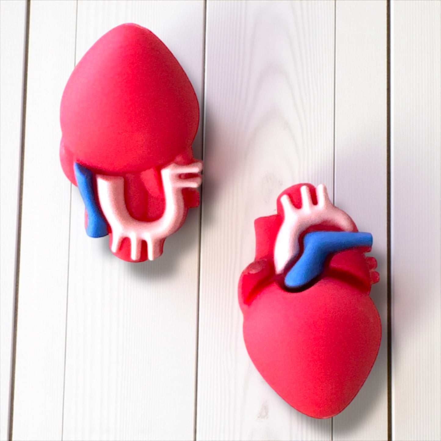 T178 "3D Heart" Silicone Focal Bead