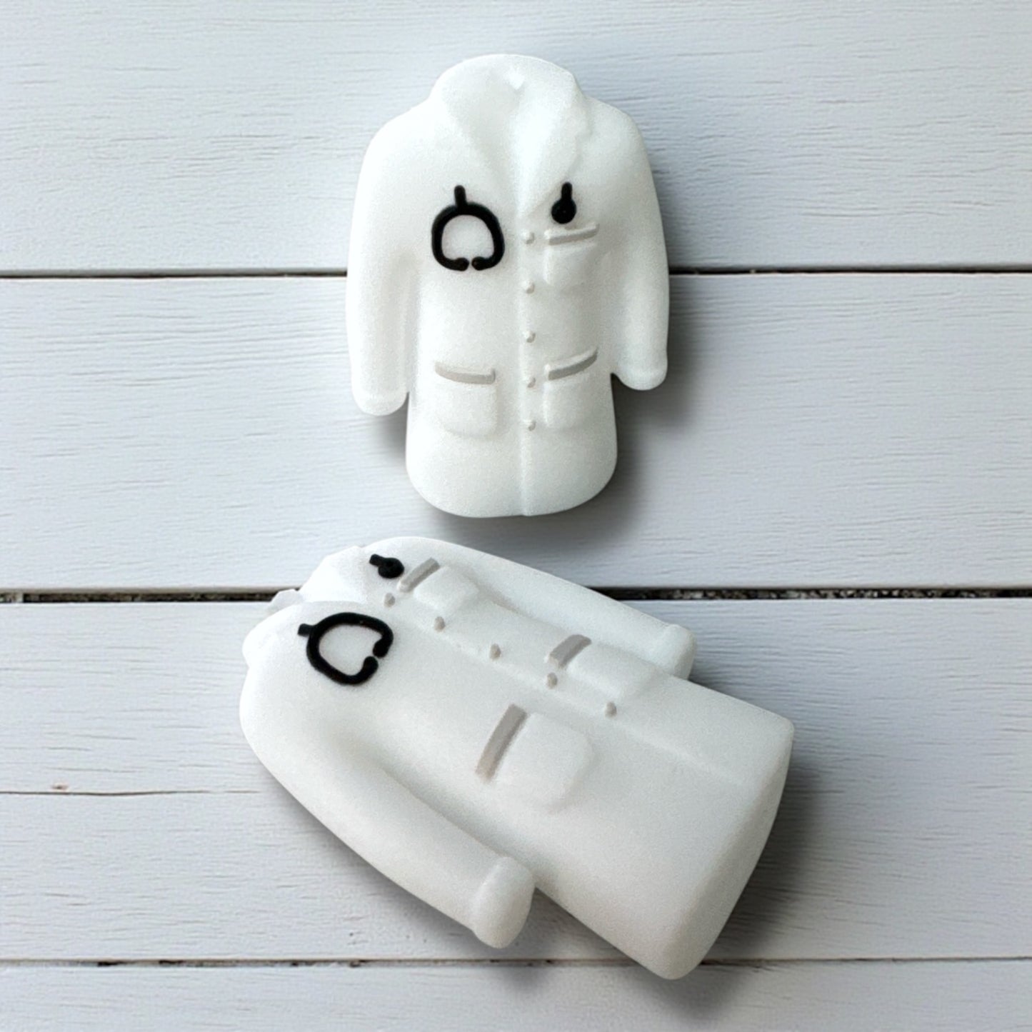 T156- "3D Medical Coat" Silicone Focal Bead