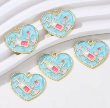 Q-A186- Heart / Pills Alloy Charm (1 Count)