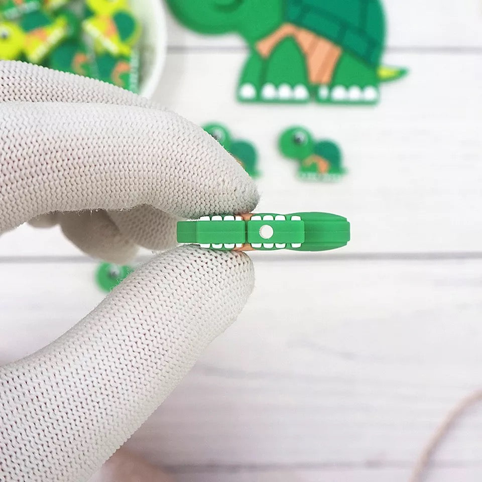 T382 - Green Turtle Silicone Focal (1 Count)