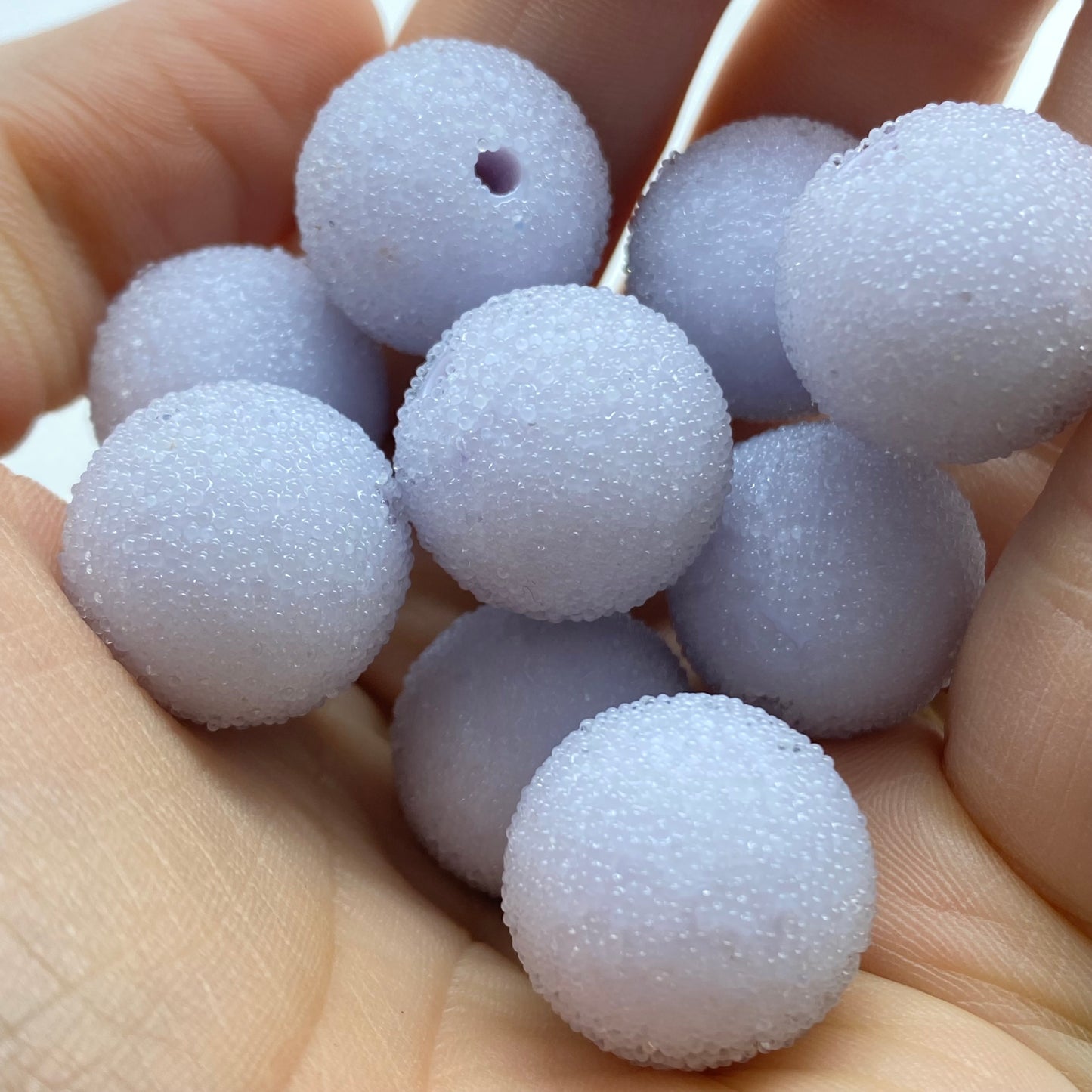 W480- 20mm Lavender “Sugar” Acrylic Bead (1 Count)