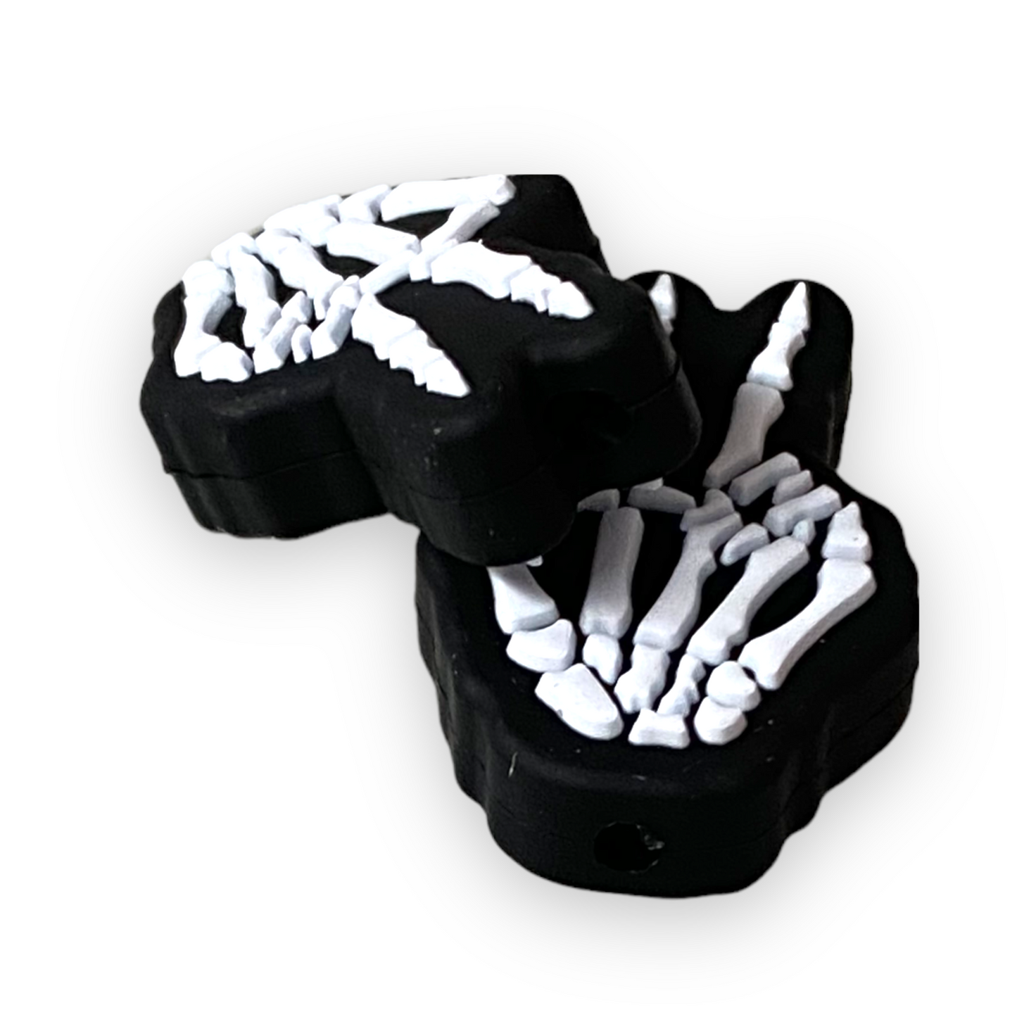 h818 - “Deuces” BPA Free Focal Bead (1 Count)