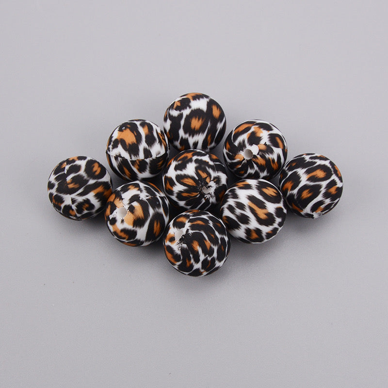 #728 - 15mm Silicone Beads