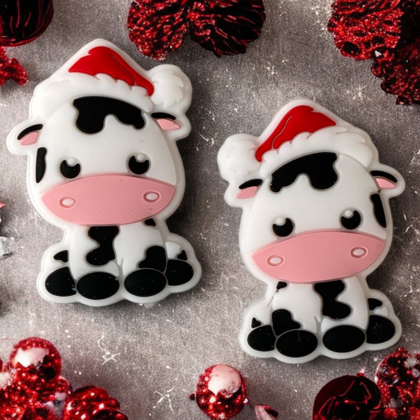 X249-  “Christmas Moo” Silicone (1 Count) Focal Bead