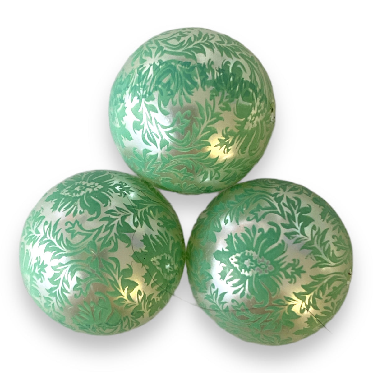 W342- 20mm Wintergreen Design Acrylic Bead