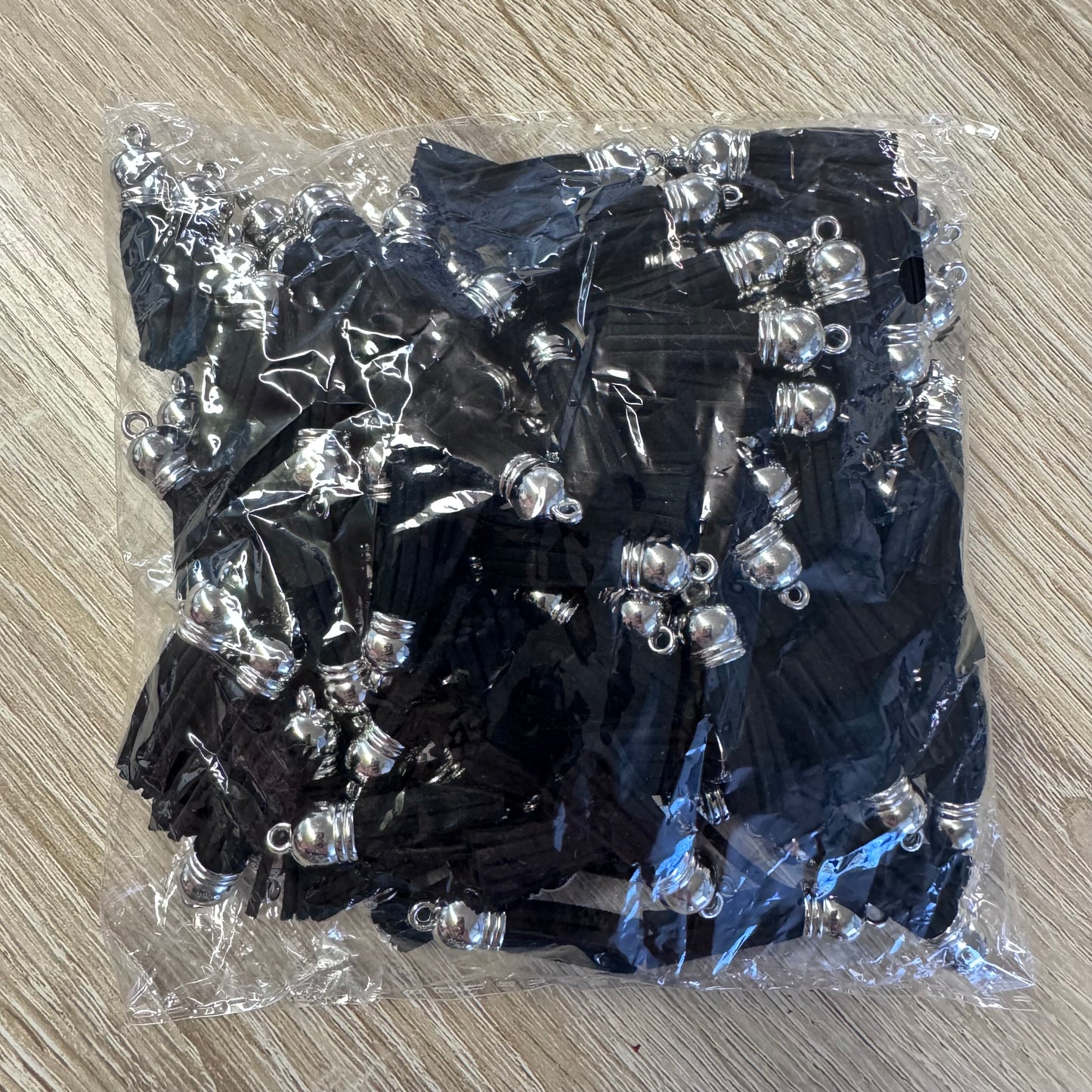 100 Count Black 1" Tassels