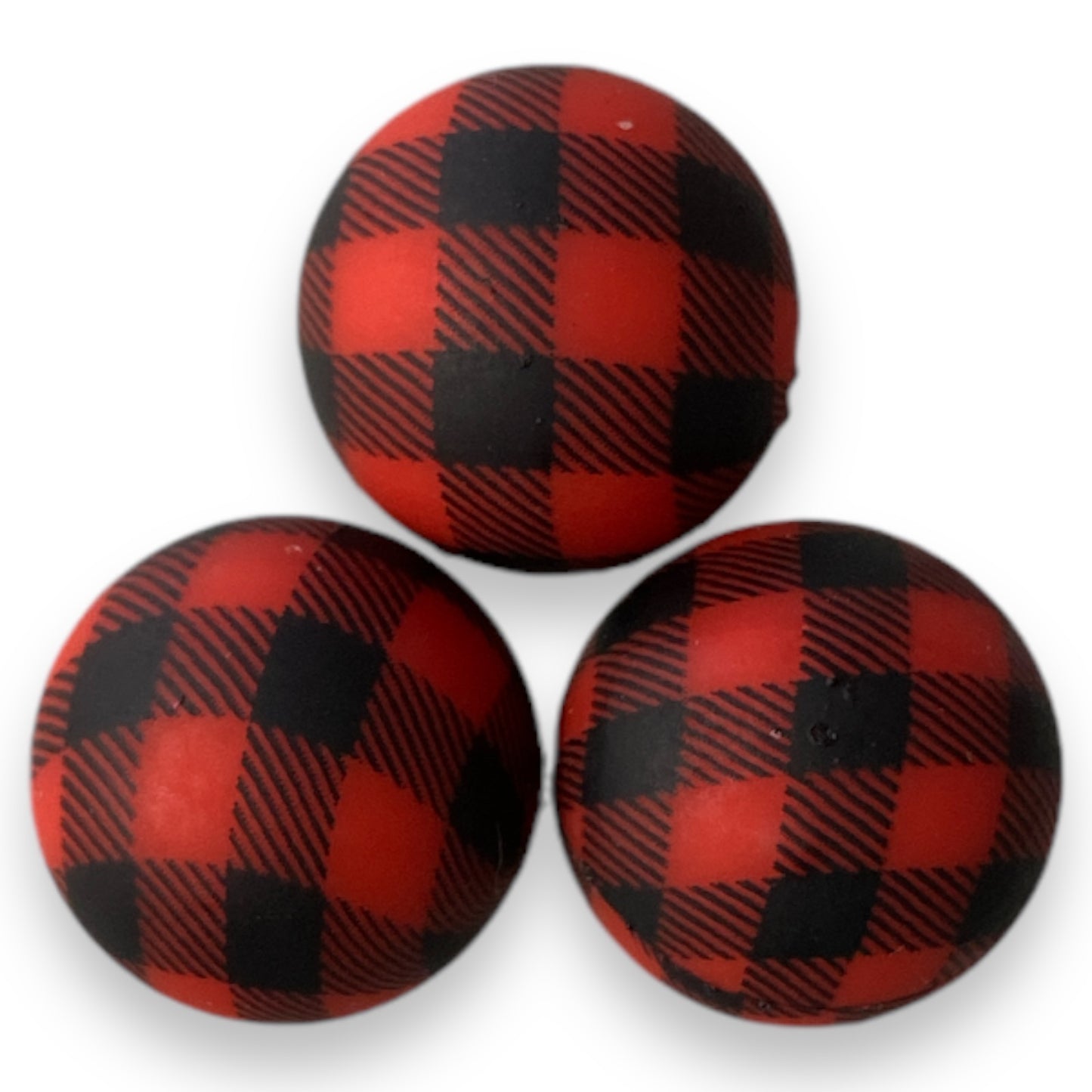 #713 - 15mm Red & Black Buffalo Plaid Silicone Beads