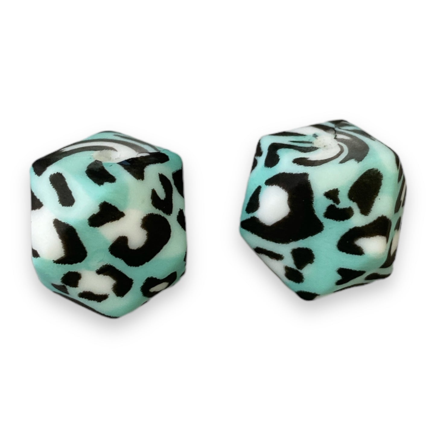 #796 - 14mm “New Aqua Leopard” Pattern Hexagon Silicone Beads