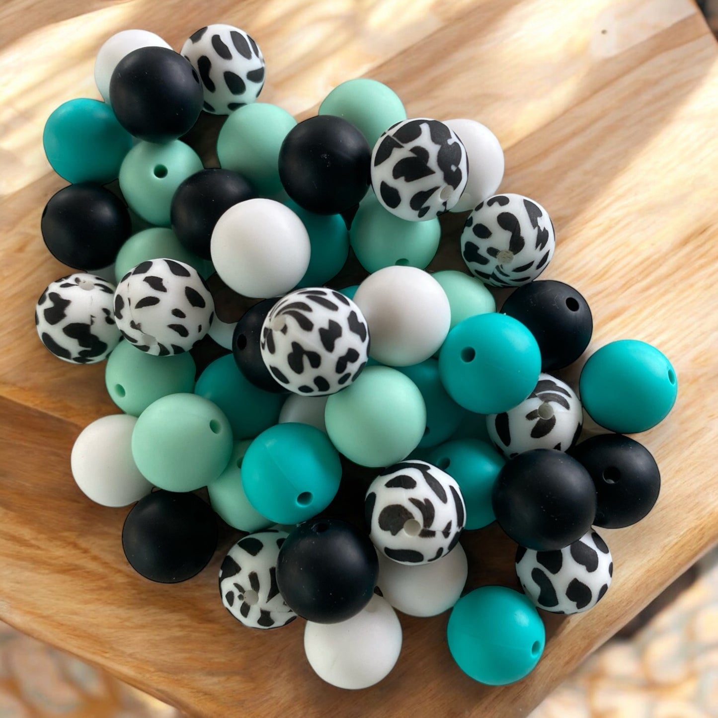 CK-  220 -  15mm Aqua Cow 50 Count  Mixed Pack Silicone  Beads