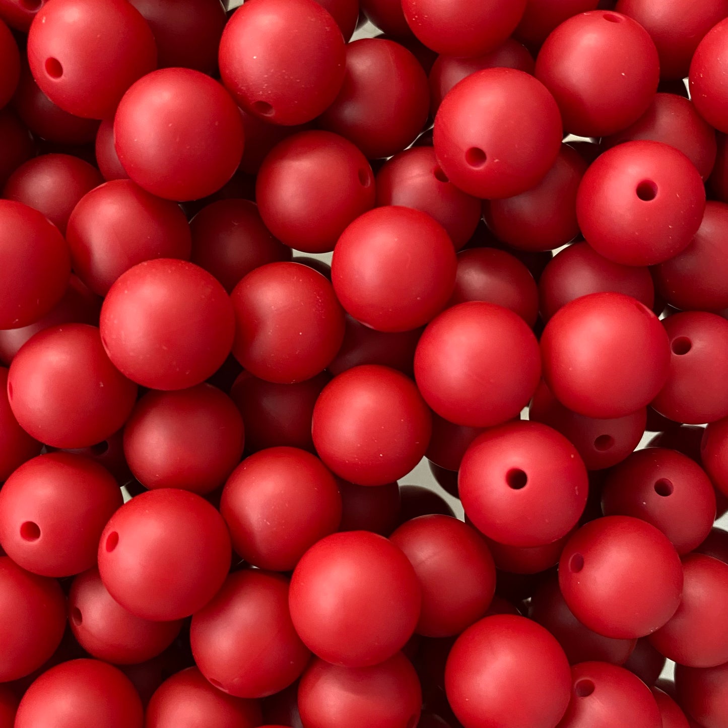 89 / 15mm -Garnet Red Silicone Bead