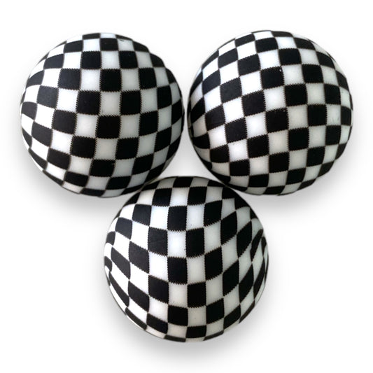 #816 - 19mm “White- Checkered” Silicone Beads