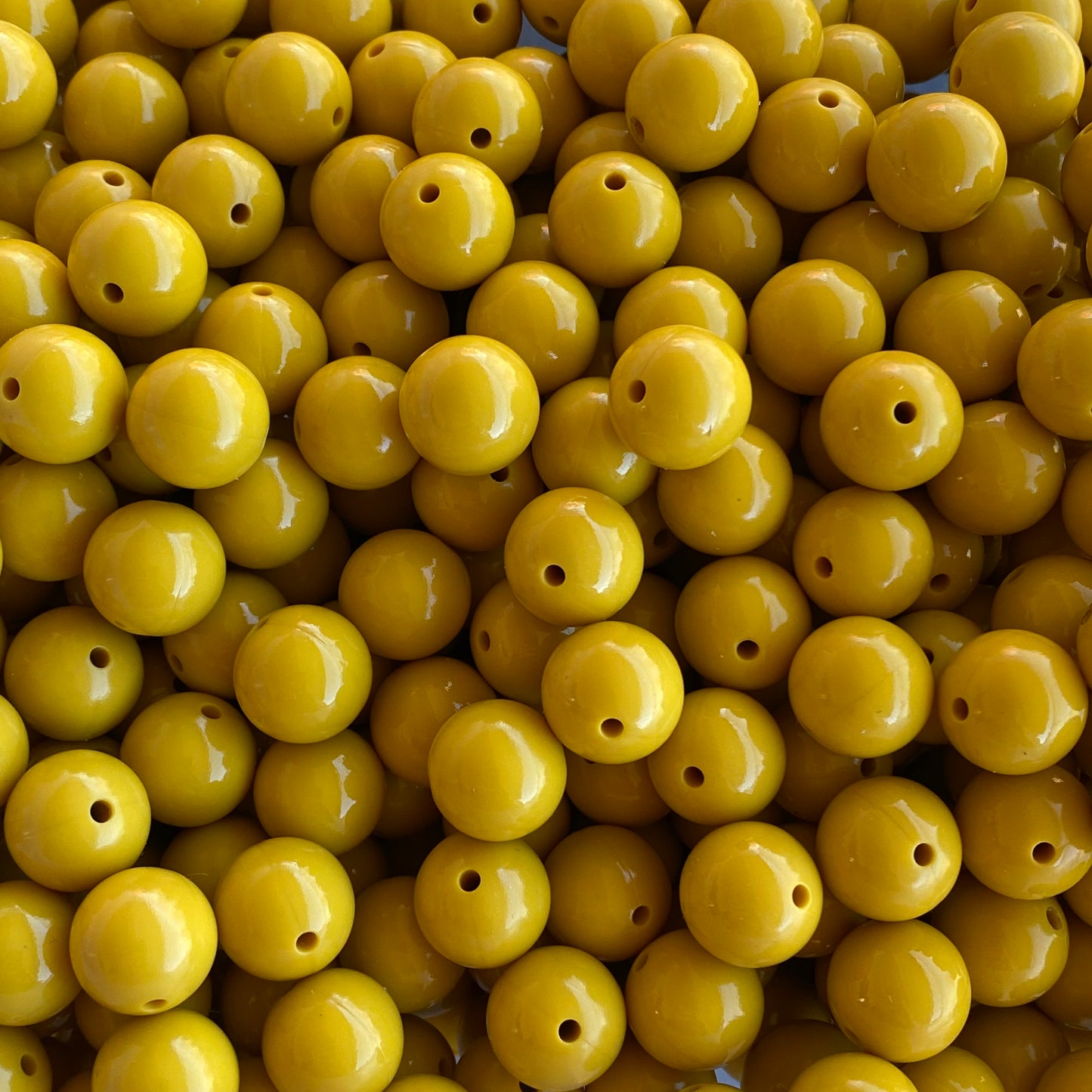 T324 - 15mm "Mustard" Gloss Silicone Beads