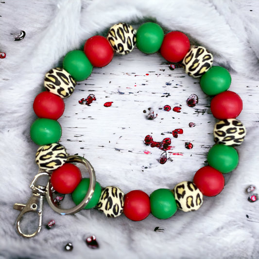 🐆 "Leopard Christmas" Wristlet Kit 🎄