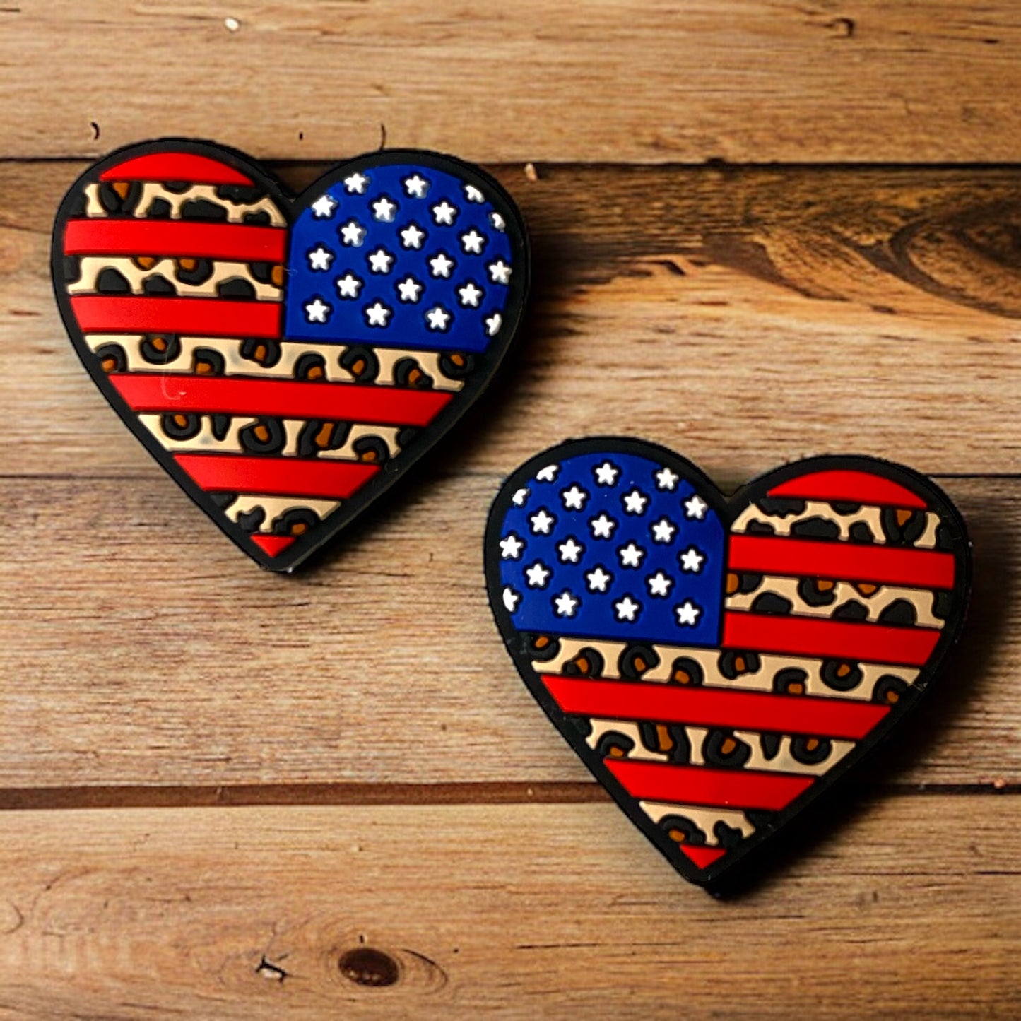 h903 - "Patriotic / Leopard Heart"  Silicone Focal Bead (1 Count)