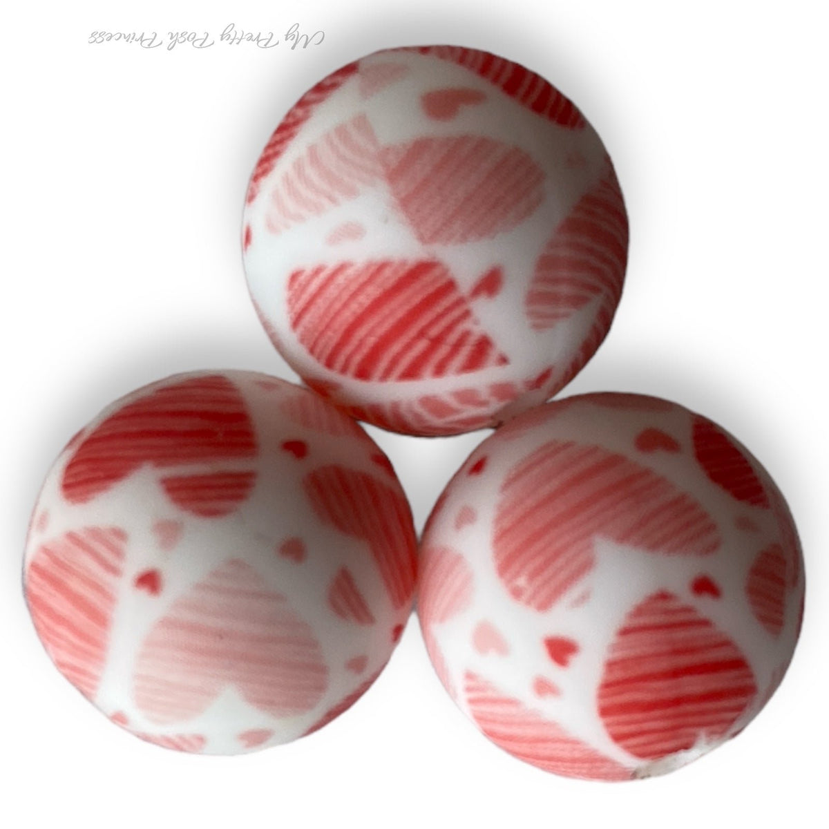 #734 - 15mm "Sketched Hearts" Silicone Beads