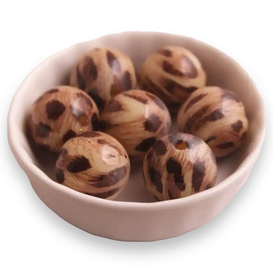 #553- 20mm Cheetah Acrylic Beads (1 Count)