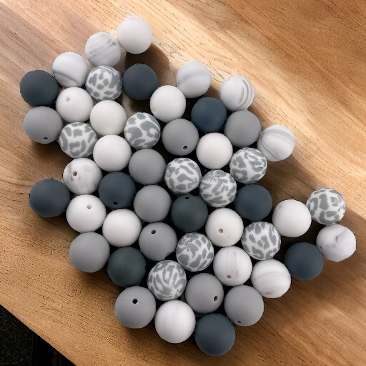 CK - 167 -  19mm "Gray / Leopard" 50 Count  Silicone Bead Pack